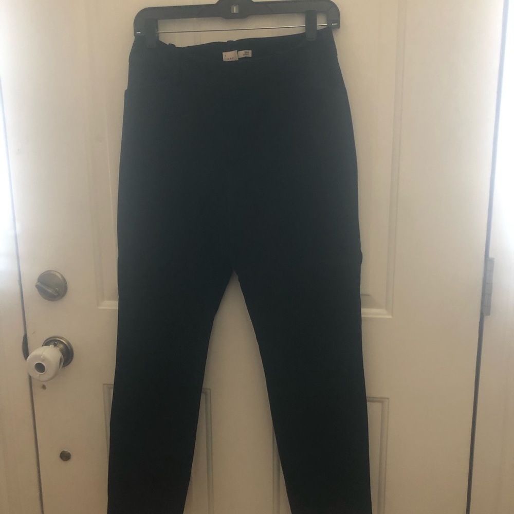 Cropped Trousers